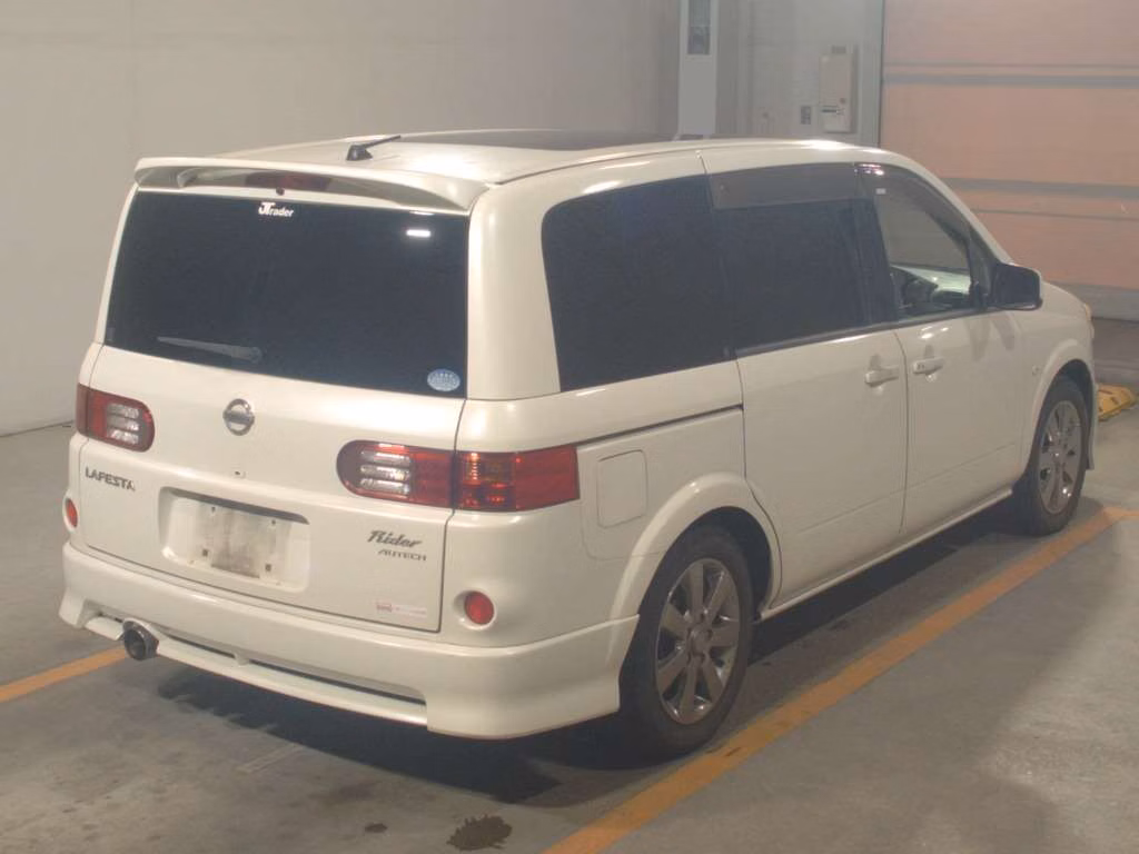 NISSAN LAFESTA