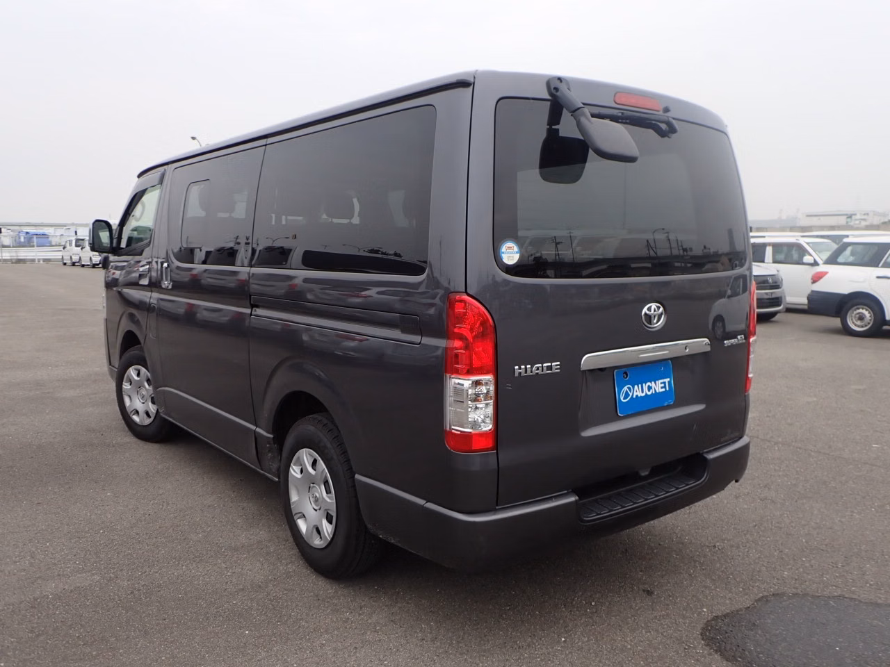 TOYOTA REGIUS ACE