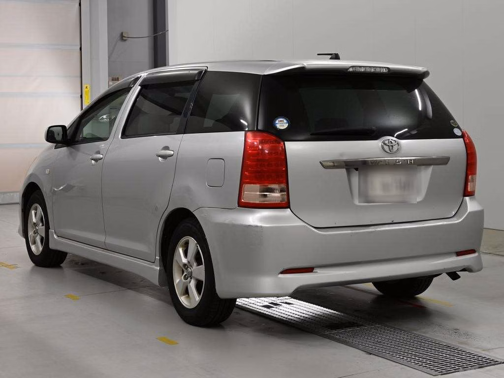 TOYOTA WISH