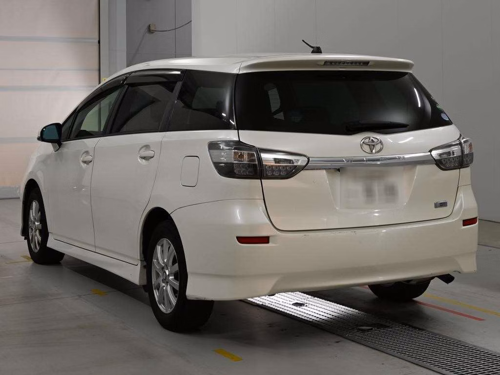 TOYOTA WISH