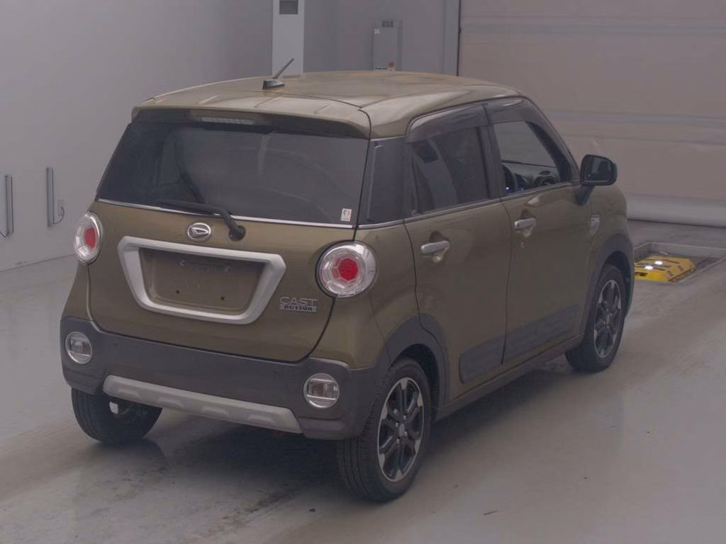 DAIHATSU CAST