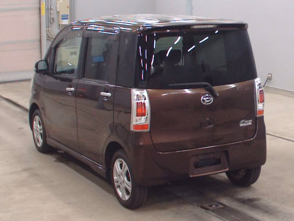DAIHATSU TANTO EXE