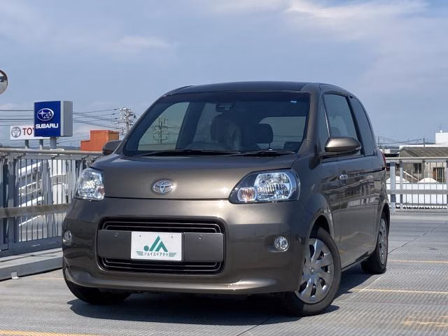 TOYOTA PORTE