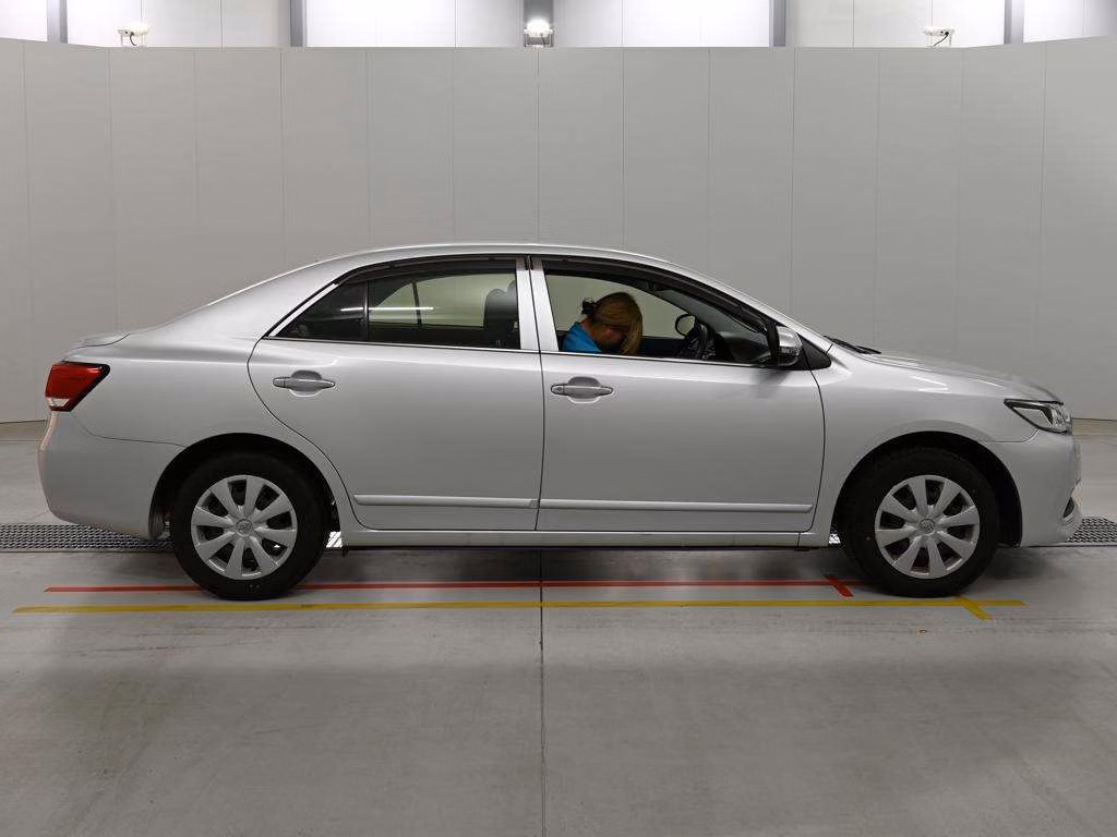 TOYOTA PREMIO