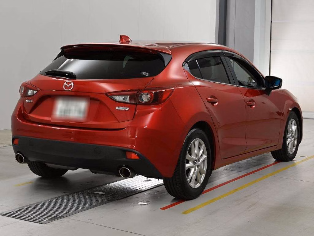 MAZDA AXELA