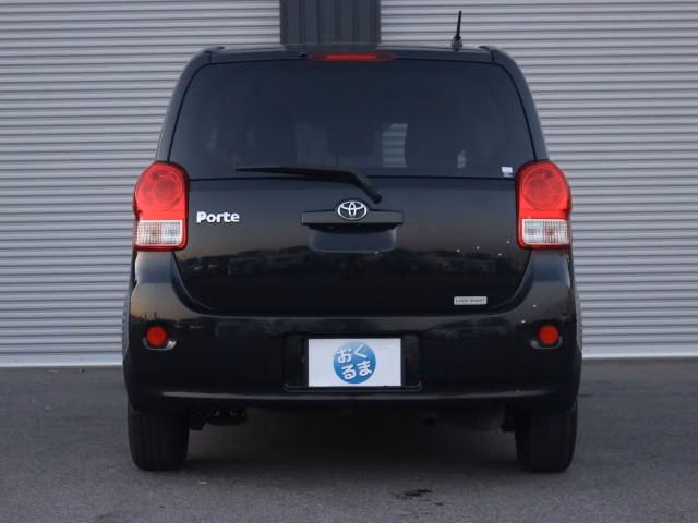 TOYOTA PORTE