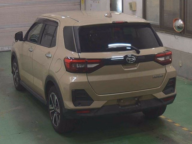 DAIHATSU ROCKY