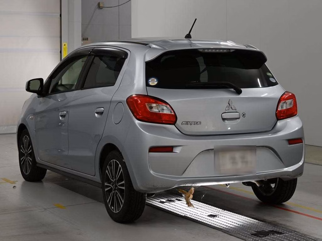 MITSUBISHI MIRAGE