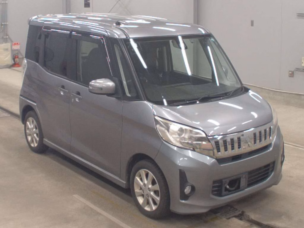 MITSUBISHI EK SPACE