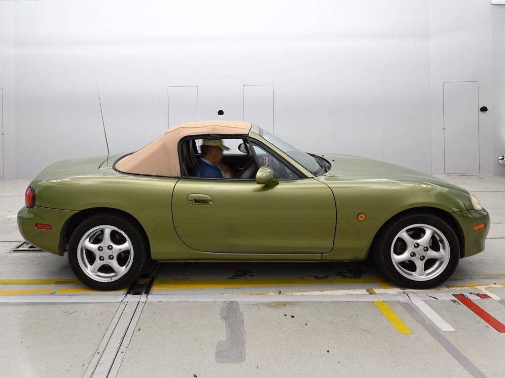 MAZDA ROADSTER