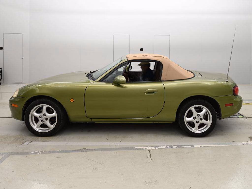 MAZDA ROADSTER