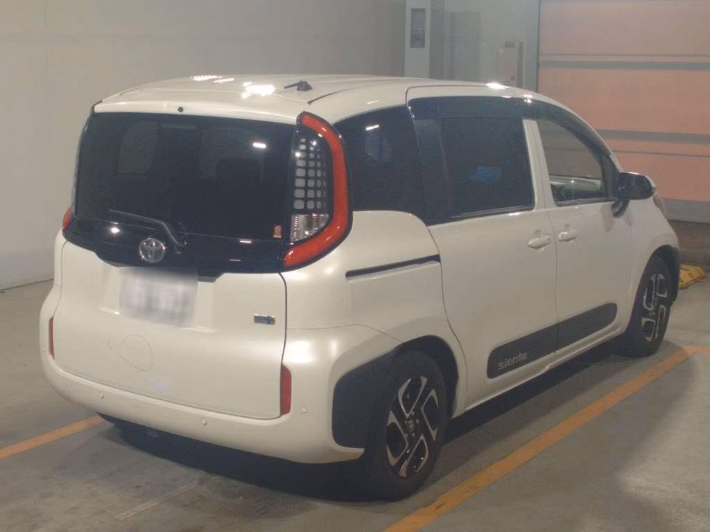 TOYOTA SIENTA