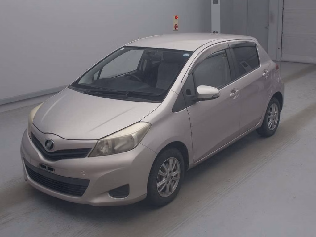 TOYOTA VITZ