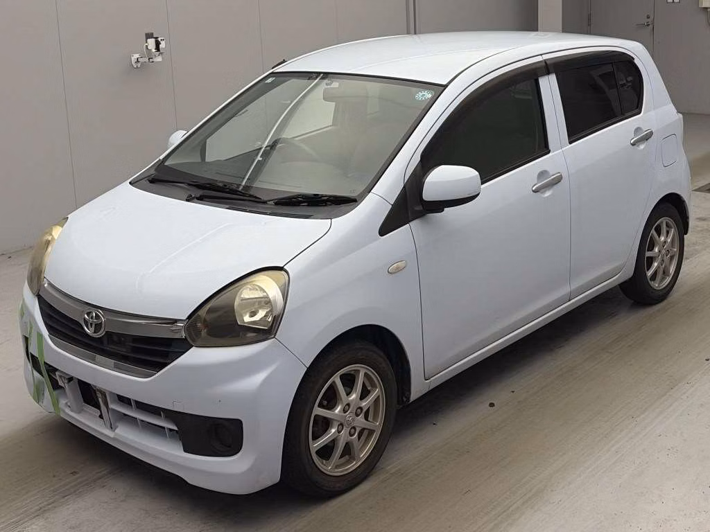 TOYOTA PIXIS EPOCH