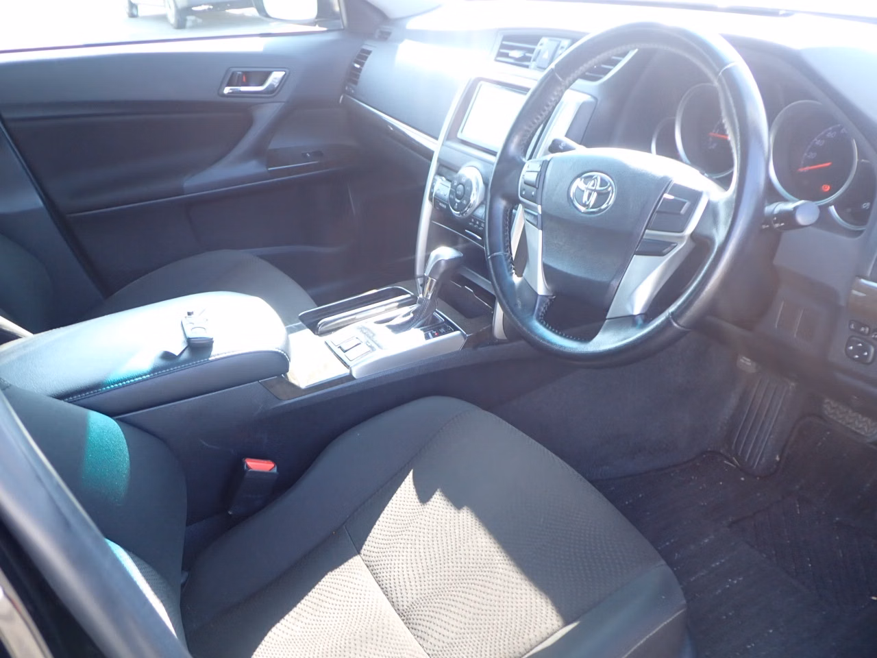 TOYOTA MARK X