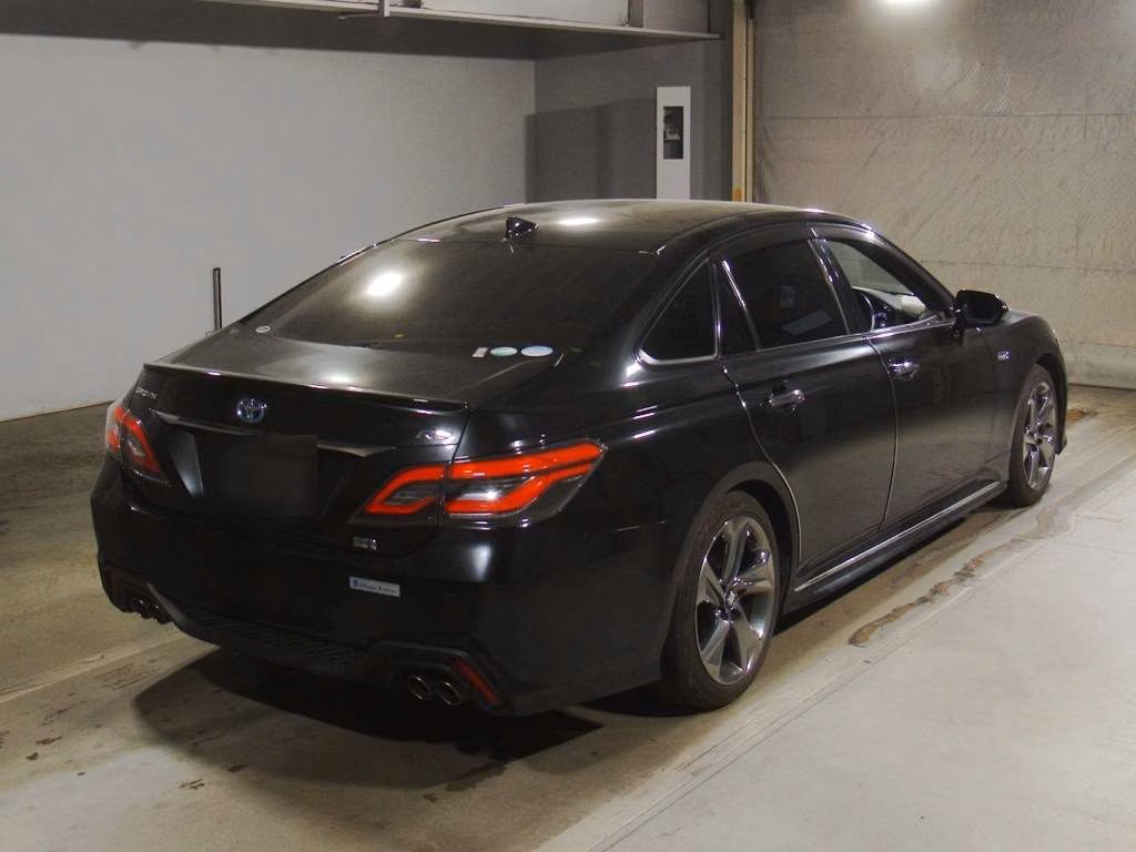 TOYOTA CROWN