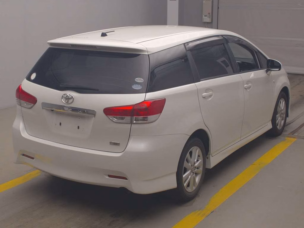 TOYOTA WISH