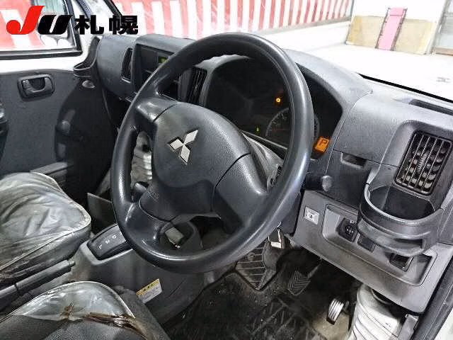 MITSUBISHI MINICAB