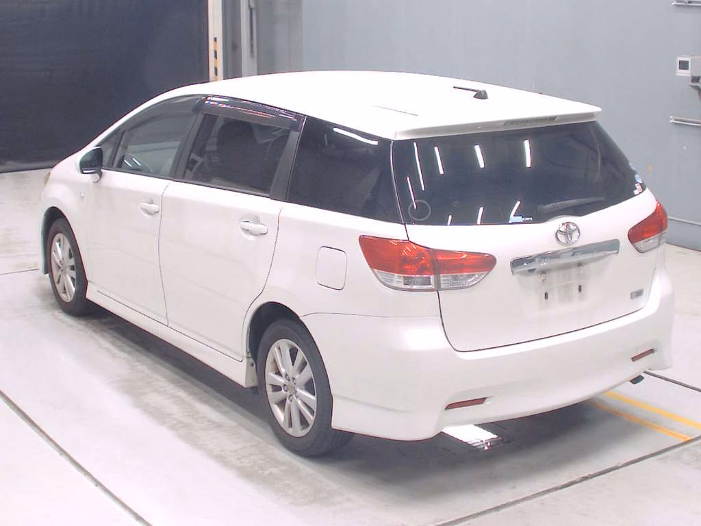 TOYOTA WISH