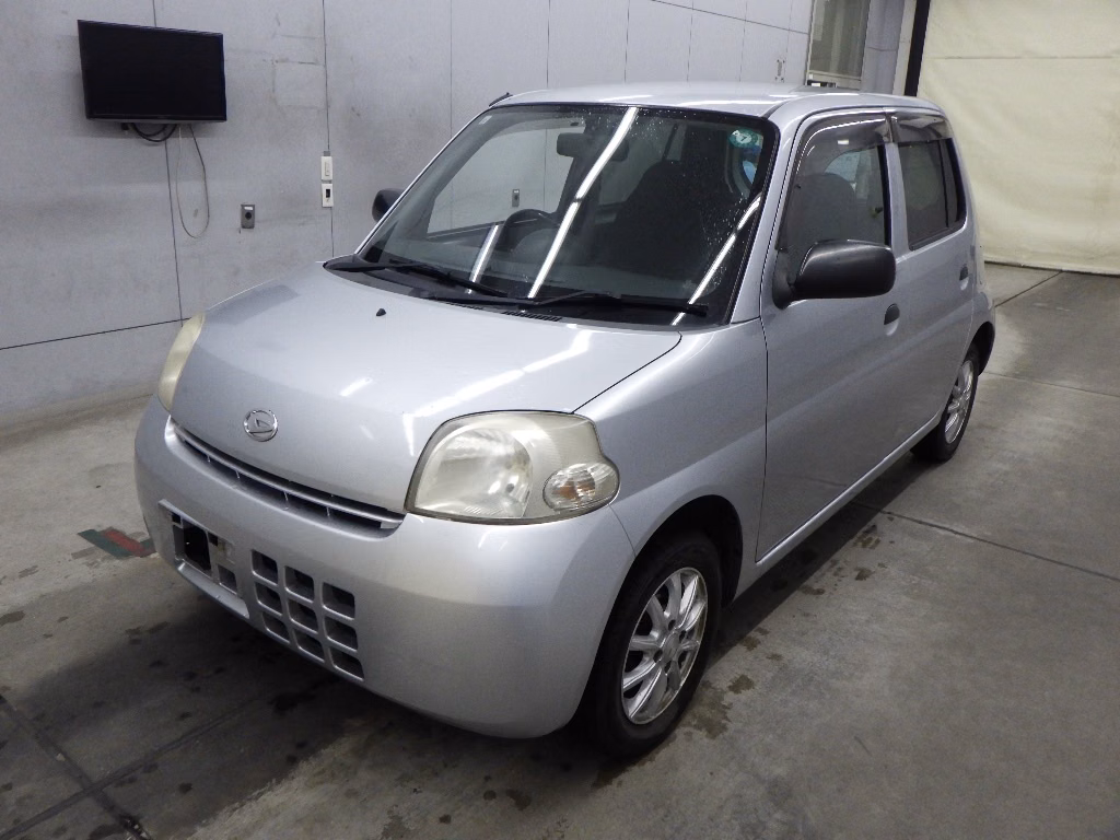 DAIHATSU ESSE