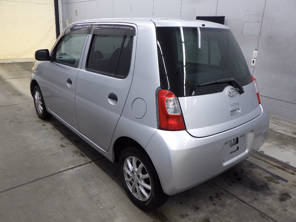 DAIHATSU ESSE
