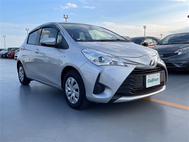 TOYOTA VITZ