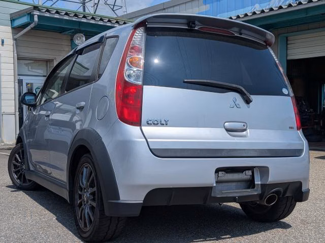 MITSUBISHI COLT