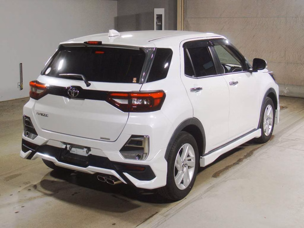 TOYOTA RAIZE