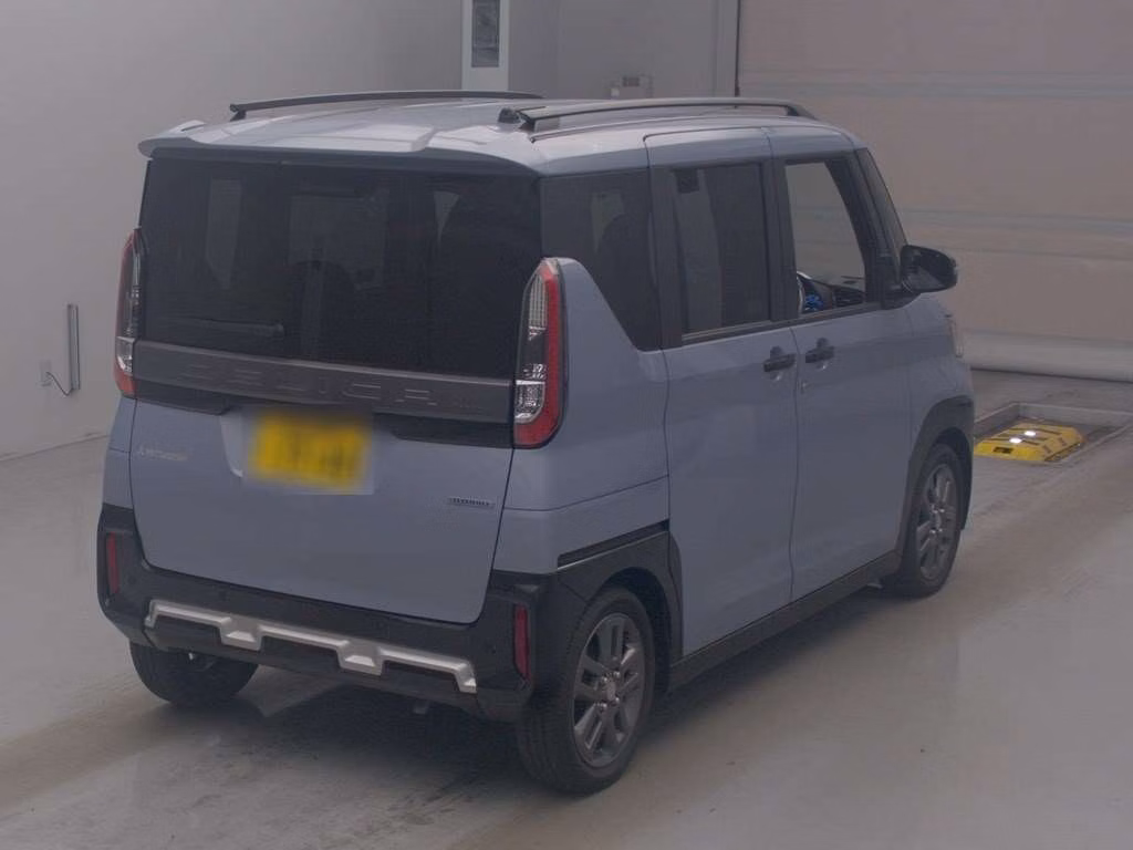 MITSUBISHI DELICA MINI