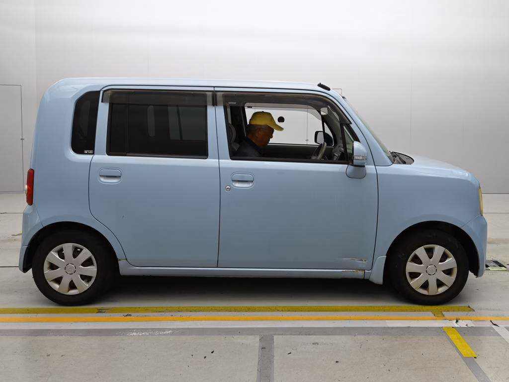 DAIHATSU MOVE CONTE