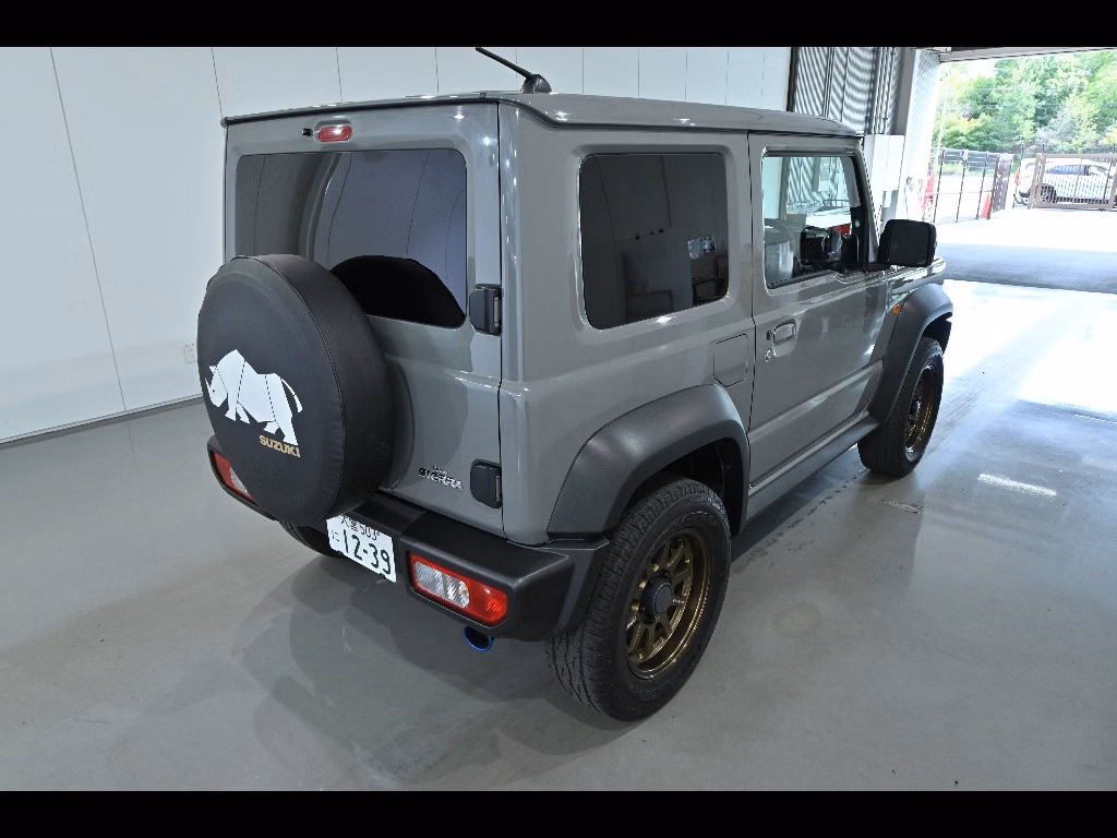 SUZUKI JIMNY SIERRA