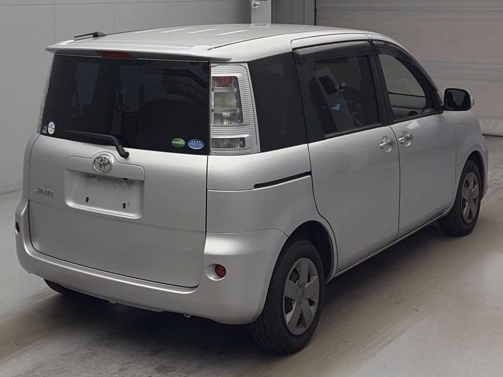 TOYOTA SIENTA