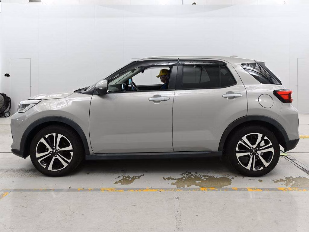 DAIHATSU ROCKY