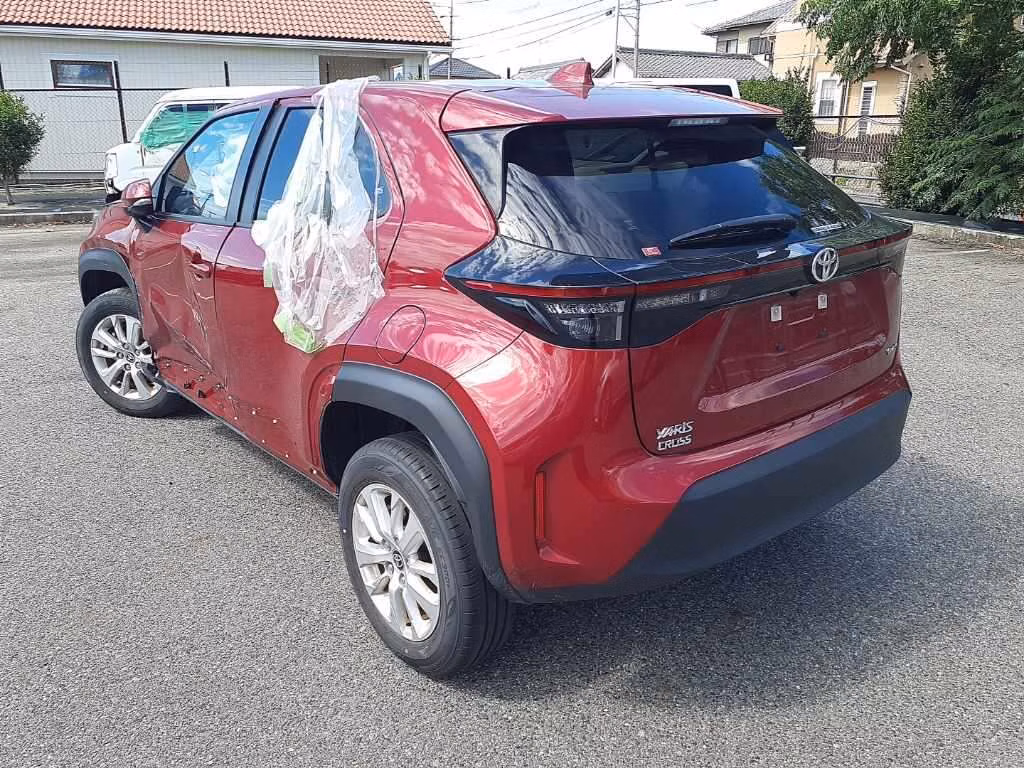 TOYOTA YARIS CROSS