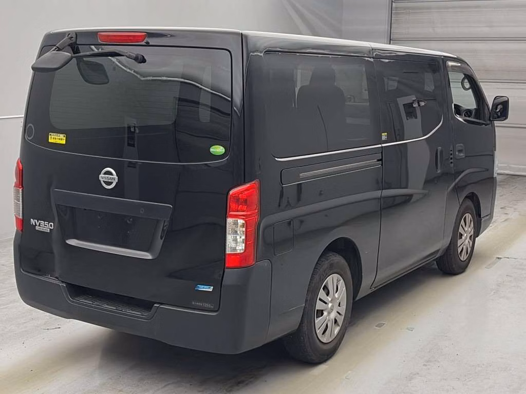 NISSAN NV350 CARAVAN