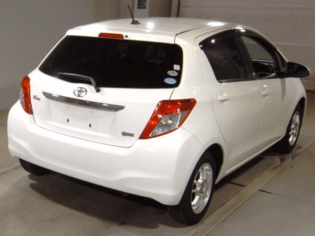 TOYOTA VITZ