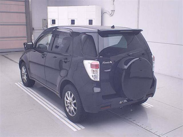 TOYOTA RUSH
