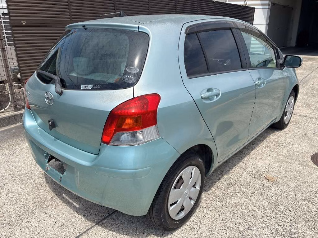 TOYOTA VITZ
