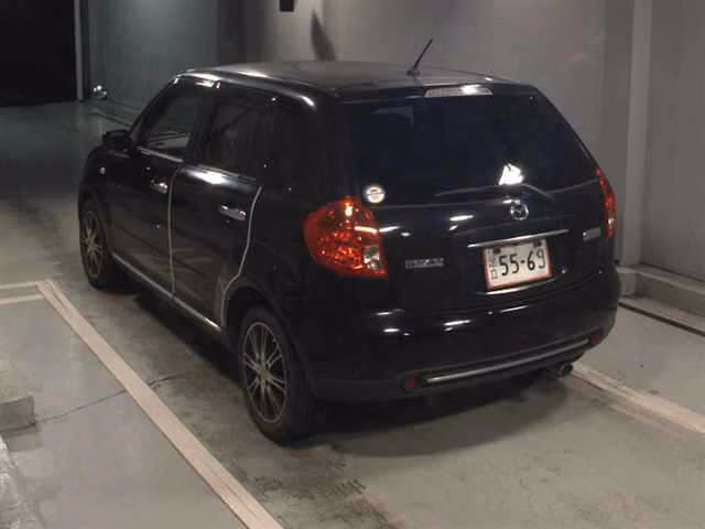 MAZDA VERISA