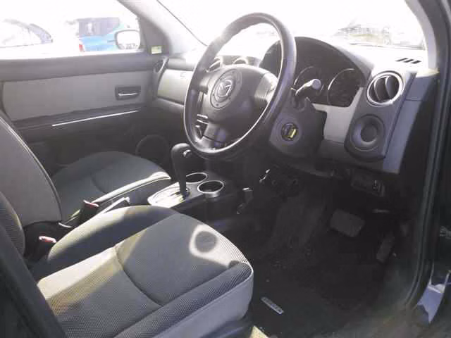 MAZDA VERISA