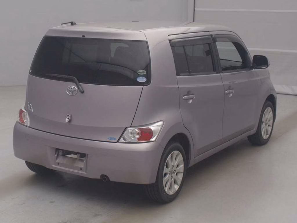 TOYOTA BB