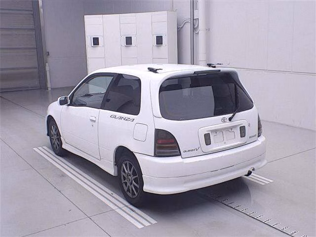 TOYOTA STARLET