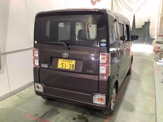 TOYOTA PIXIS MEGA