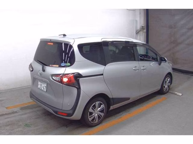 TOYOTA SIENTA