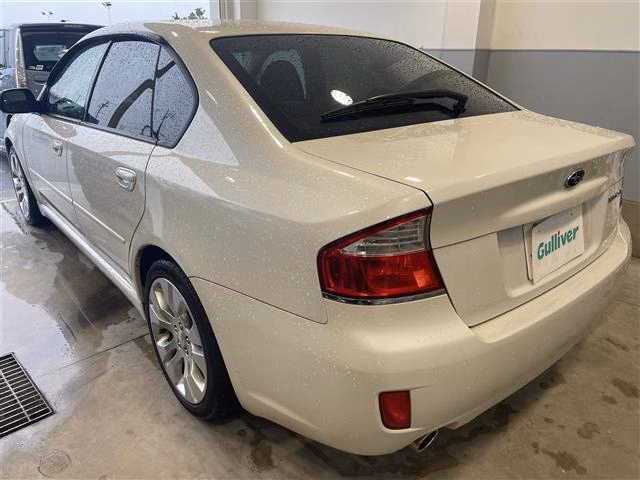 SUBARU LEGACY B4