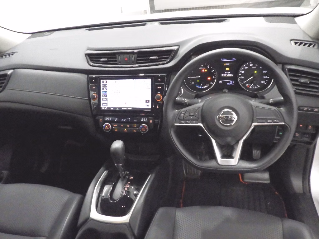 NISSAN X-TRAIL