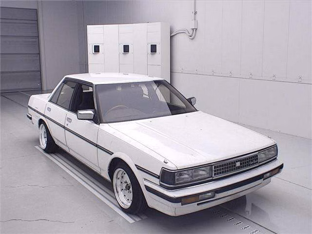 TOYOTA CRESTA