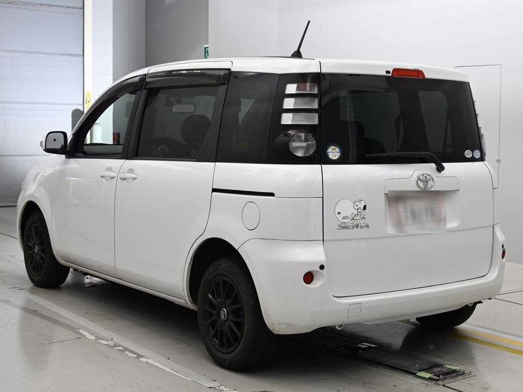 TOYOTA SIENTA