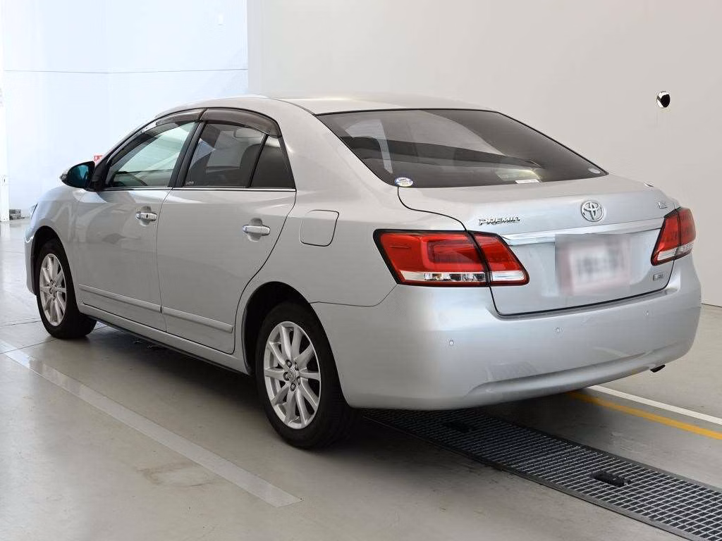 TOYOTA PREMIO