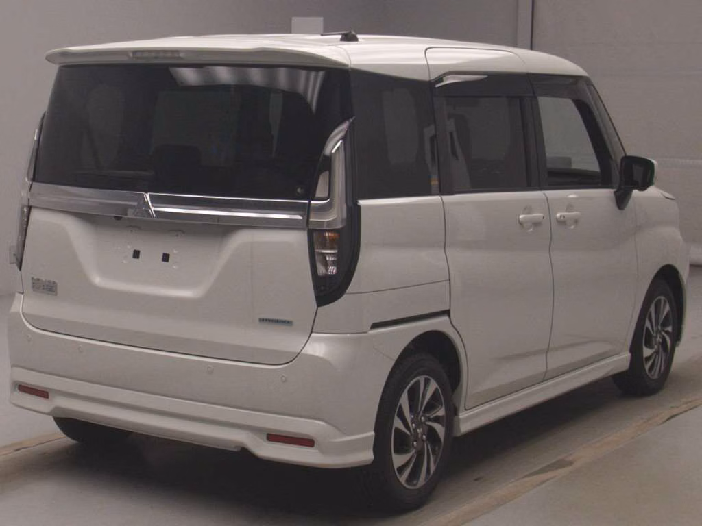MITSUBISHI DELICA D:2